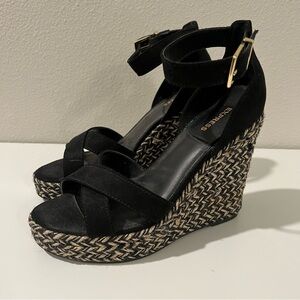 Express Black & Gold Wedges 8
